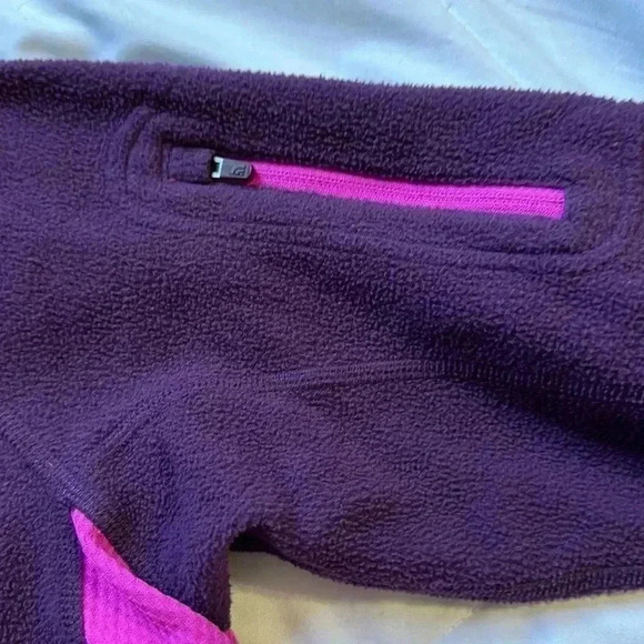 North Face two tone purple fleece zip up  jacket size medium - Picture 4 of 6